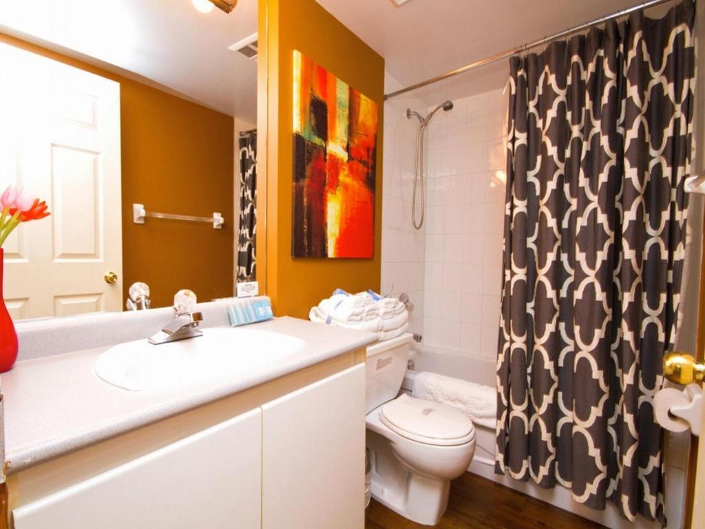 Glen Grove - Conservatory Tower Toronto Bilik gambar