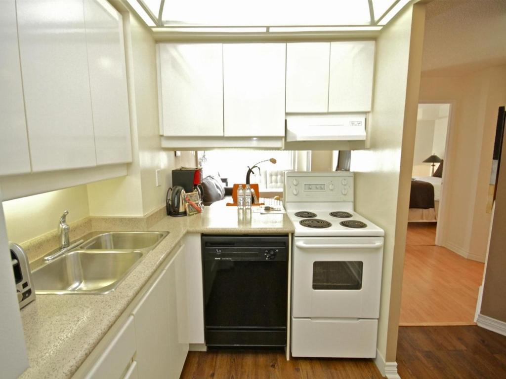 Glen Grove - Conservatory Tower Toronto Bilik gambar